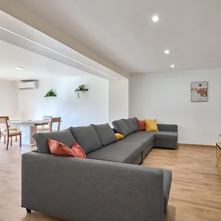 Paris Premium Family House Villabe