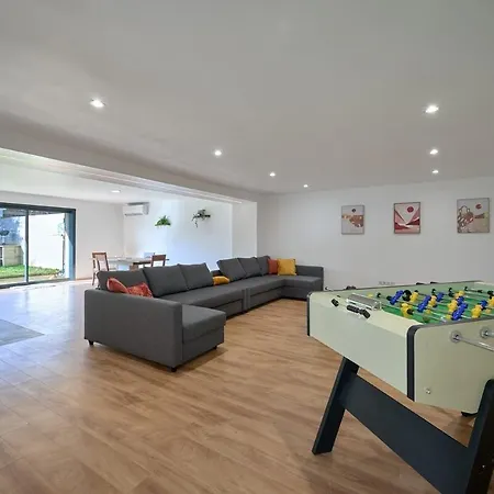 Paris Premium Family House Villa *